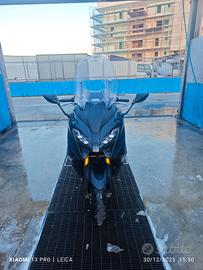 Yamaha T max 560 tech max 2022
