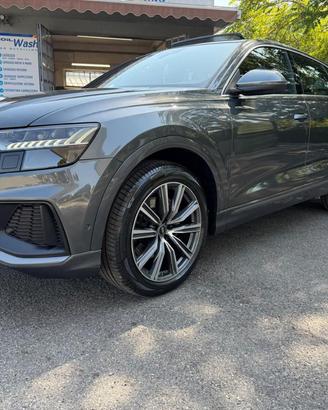 AUDI Q8 45 TDI quattro tiptronic Sport S-line
