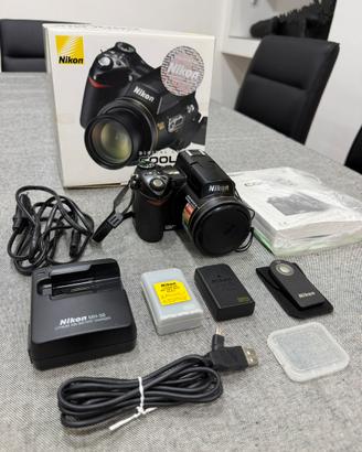 Nikon Coolpix 8800 VR kit completo piu accessori