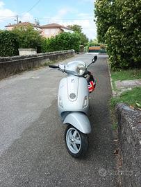 Vespa Piaggio LX 150