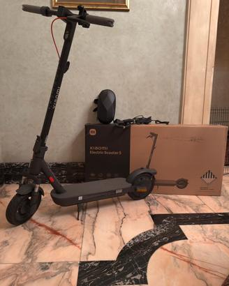 Monopattino xiaomi 5 IN GARANZIA  + accessori