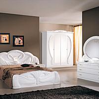 TUTTO BIANCO E CON LETTO 180 X 200 CM!