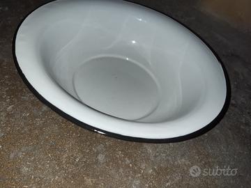 Lavatoio antico bacinella