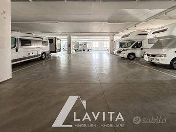 Posti coperti per Camper a Ora