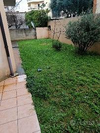 Appartamento arredato con giardino a piano terra