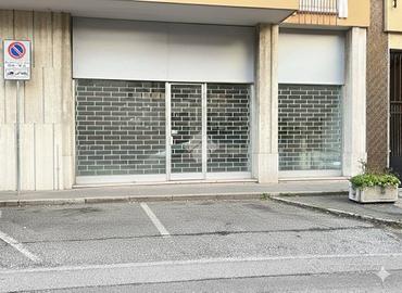 NEGOZIO A BUSTO ARSIZIO