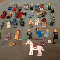  lego vari con alcuni  gadget 