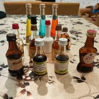 13 bottigliette mignon liquori assortiti