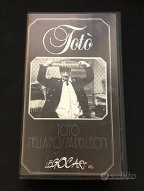 VHS Totò Nella fossa dei leoni