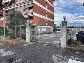 Box / Garage di 12 m² a Caselle Torinese