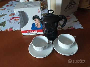 caffettiera e tazzine