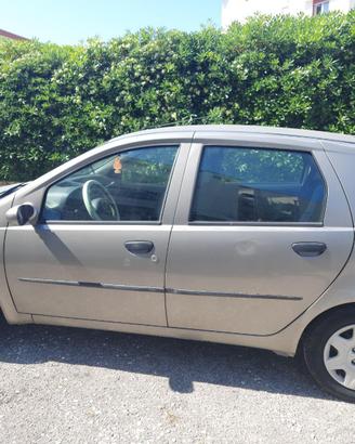 FIAT Punto 3ª serie Punto 1.2 5p. Dynamic 95000 km