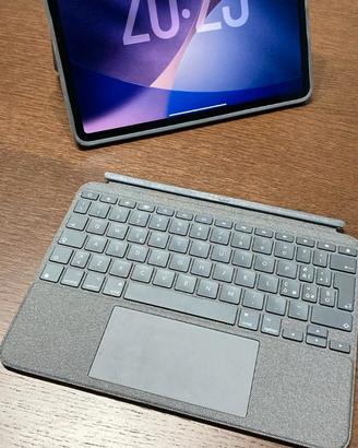 iPad Pro 11" M2 2022 WiFi 12 + Logitech ComboTouch