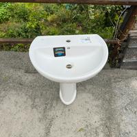 Lavabo con colonna mai usato