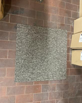 Moquettes autoposante 50x50 tipo boucle mq65