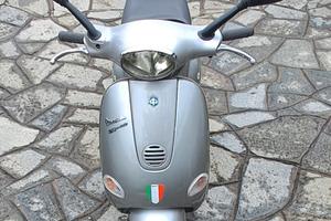 Vespa ET4 150