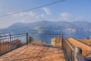 Villa di 192 m² con più di 5 locali a Blevio