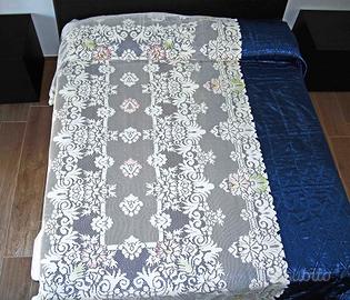 Copritavolo/copriletto/copridivano PIZZO MODERNO