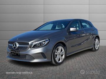 MERCEDES-BENZ A 200 d Sport Next auto