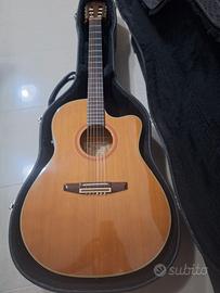 Chitarra classica elettrificata Ibanez