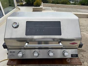 Barbecue a gas BeefEater 1100S inox 4 fuochi