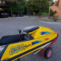 Moto d'acqua Yamaha superjet