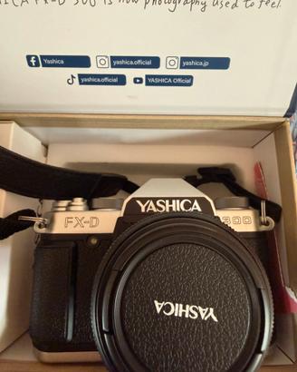 Yashica FX-D300
