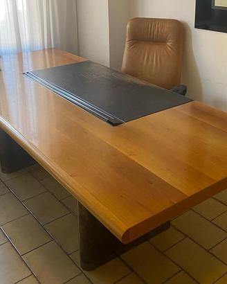 Arredo ufficio (scrivania e sedie)