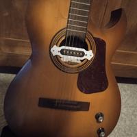 Chitarra acustica elettrificata vintage