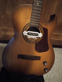 Chitarra acustica elettrificata vintage