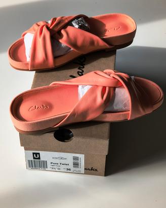 Ciabatte in pelle Clarks colore corallo numero 36 