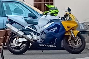 Honda CBR 900 RR FIREBLADE 2001