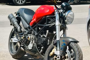 Ducati Monster 900 i.e.