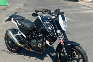 Ktm duke 690 2016