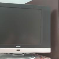 Tv con schermo ultrapiatto+ Decoder in omaggio 