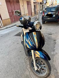 Beverly Tourer 125cc anno 2009