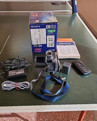 Sony Handycam Digital MiniDV DCR-TRV19E
