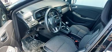 RENAULT CLIO TCe 100 GPL . COLORE =NERO ETOILÈ