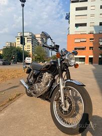 YAMAHA SR400