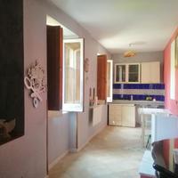 Appartamento semi indipendente con cantina