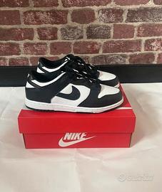 Nike Dunk Low Nere e Bianche 39 Nuove