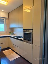 Cucina Poliform Varenna   con elettrodomestici