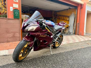 Yamaha R6