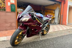 Yamaha R6