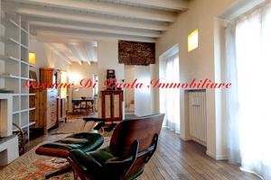 Appartamento di 125 m² con 3 locali a Milano