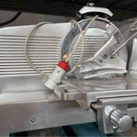 Affettatrice per carne OMEGA lama 350 usata