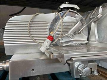 Affettatrice per carne OMEGA lama 350 usata