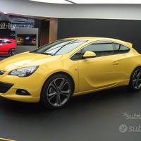 Parabrezza Astra J GTC