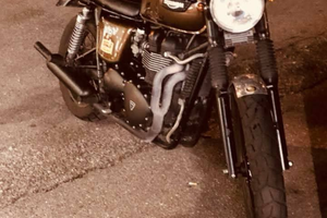 Triumph Bonneville black 2007