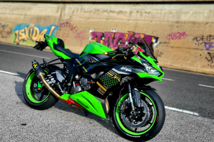 Kawasaki zx-6r ninja